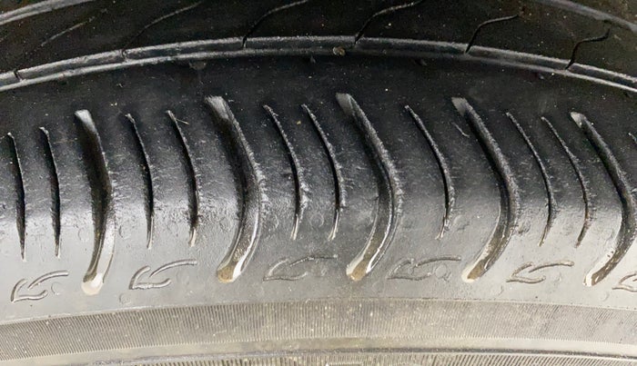 2023 Honda Amaze 1.2L I-VTEC VX CVT, Petrol, Automatic, 31,992 km, Right Front Tyre Tread