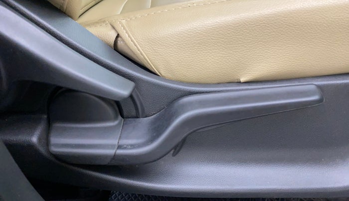 2023 Honda Amaze 1.2L I-VTEC VX CVT, Petrol, Automatic, 31,992 km, Driver Side Adjustment Panel