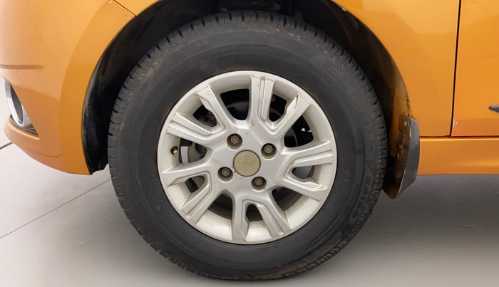 2016 Tata Tiago XZ PETROL, Petrol, Manual, 49,475 km, Left Front Wheel