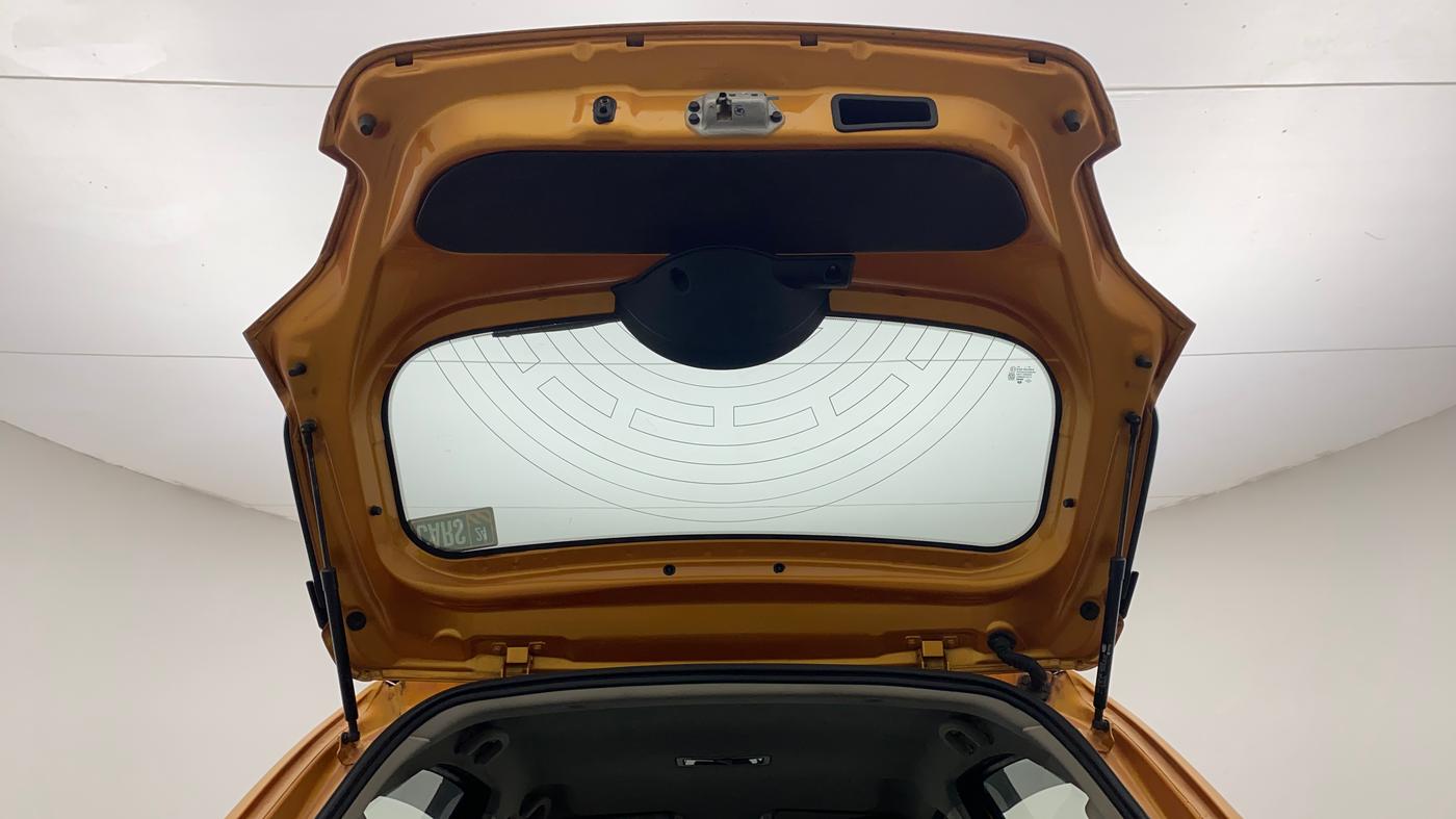 2016 Tata Tiago XZ PETROL, Petrol, Manual, 49,475 km, Boot Door Open