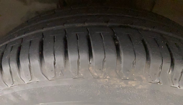 2016 Tata Tiago XZ PETROL, Petrol, Manual, 49,475 km, Left Front Tyre Tread