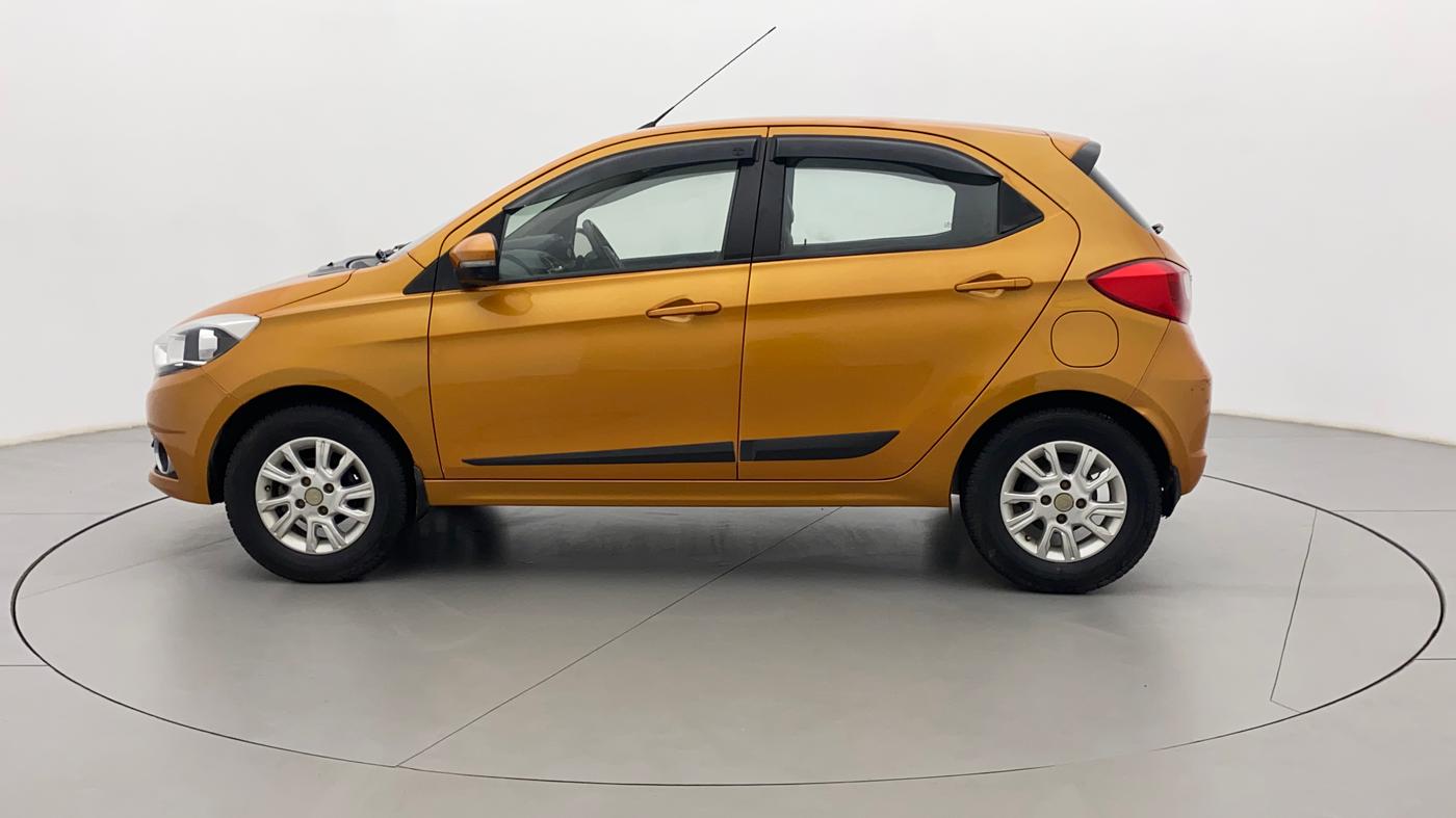 2016 Tata Tiago XZ PETROL, Petrol, Manual, 49,475 km, Left Side