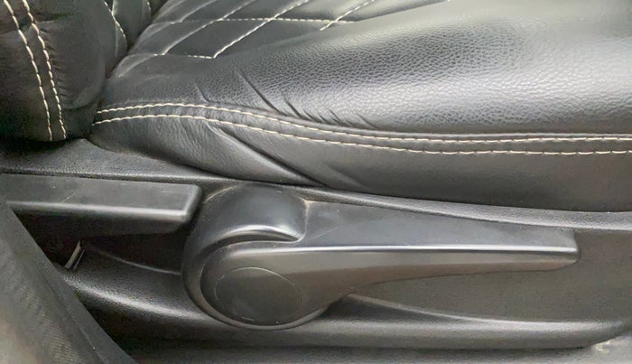 2016 Tata Tiago XZ PETROL, Petrol, Manual, 49,475 km, Driver Side Adjustment Panel