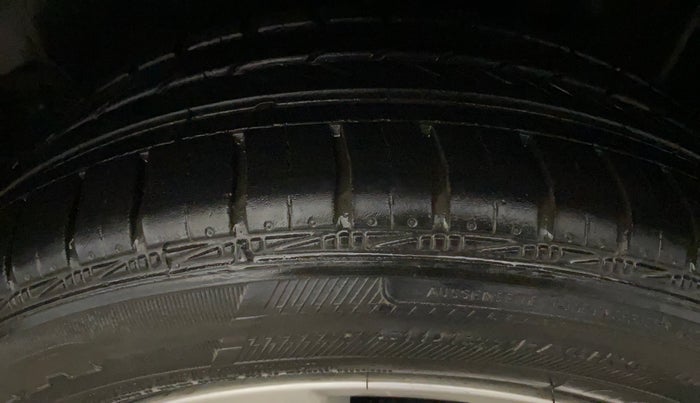 2014 Volkswagen Polo HIGHLINE1.2L, Petrol, Manual, 71,135 km, Left Rear Tyre Tread