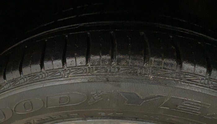 2014 Volkswagen Polo HIGHLINE1.2L, Petrol, Manual, 71,135 km, Left Front Tyre Tread