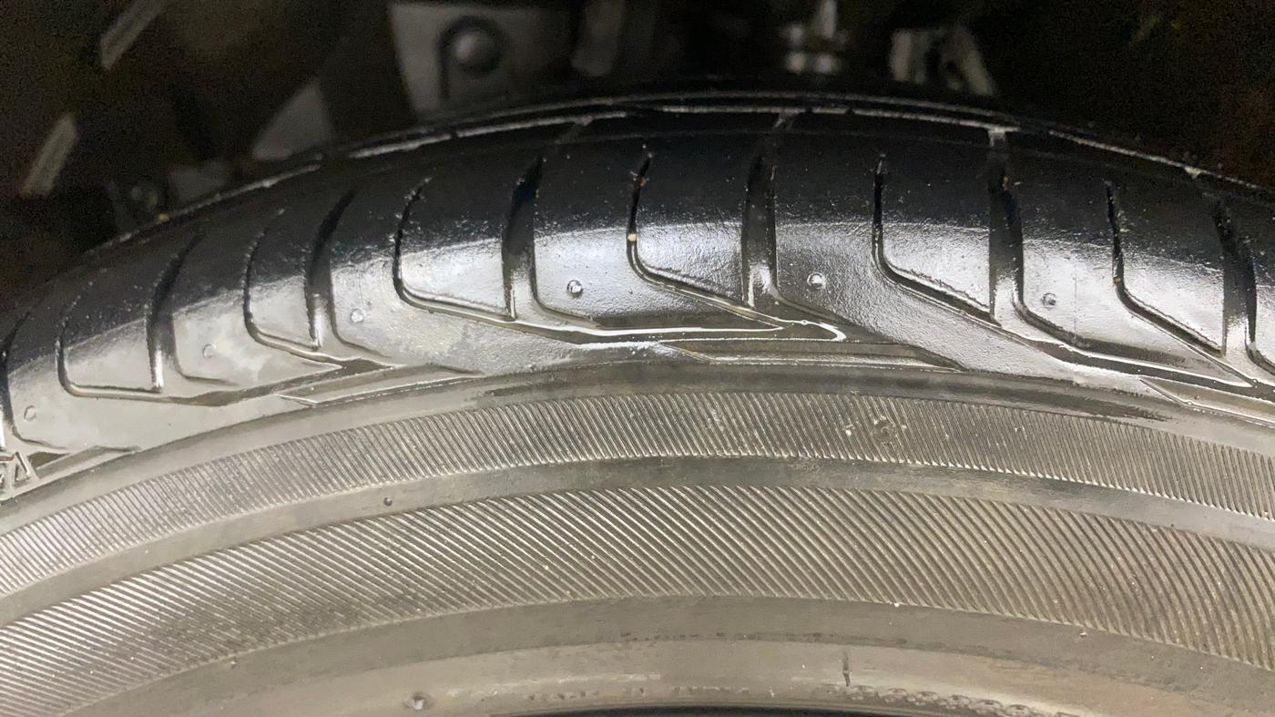 2017 Honda WR-V 1.2L I-VTEC S MT, Petrol, Manual, 1,41,916 km, Left Front Tyre Tread