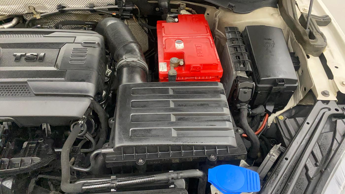 2018 Skoda Superb STYLE 1.8 TSI AT, Petrol, Automatic, 79,172 km, Engine View - Left