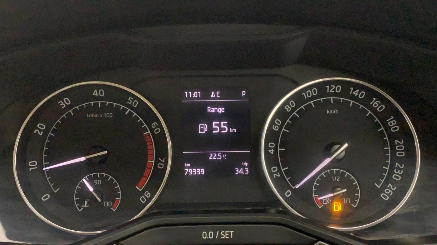 2018 Skoda Superb STYLE 1.8 TSI AT, Petrol, Automatic, 79,172 km, Odometer Image