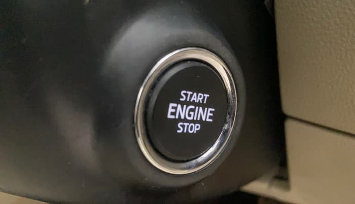 2018 Skoda Superb STYLE 1.8 TSI AT, Petrol, Automatic, 79,172 km, Keyless Start/ Stop Button