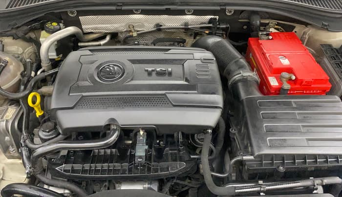 2018 Skoda Superb STYLE 1.8 TSI AT, Petrol, Automatic, 79,172 km, Engine View