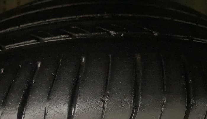 2018 Skoda Superb STYLE 1.8 TSI AT, Petrol, Automatic, 79,172 km, Right Front Tyre Tread