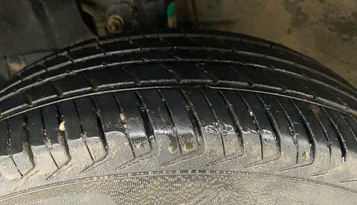 2021 Maruti New Wagon-R LXI CNG (O) 1.0, CNG, Manual, 26,187 km, Left Front Tyre Tread