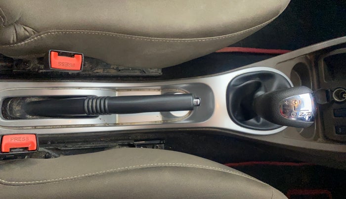 2017 Renault Duster 110 PS RXZ 4X2 AMT DIESEL, Diesel, Automatic, 27,538 km, Gear Lever