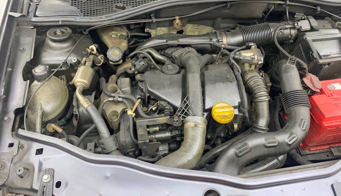 2017 Renault Duster 110 PS RXZ 4X2 AMT DIESEL, Diesel, Automatic, 27,538 km, Engine View - Right