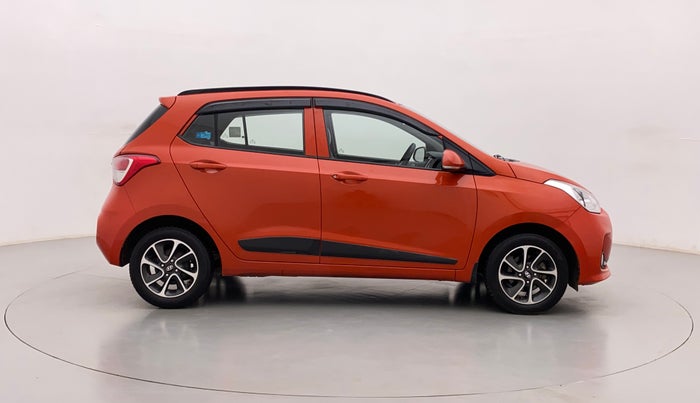 2017 Hyundai Grand i10 SPORTZ (O) AT 1.2 KAPPA VTVT, Petrol, Automatic, 17,864 km, Right Side View