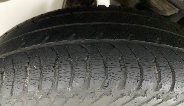 2010 Maruti Alto K10 VXI, Petrol, Manual, 37,141 km, Right Rear Tyre Tread