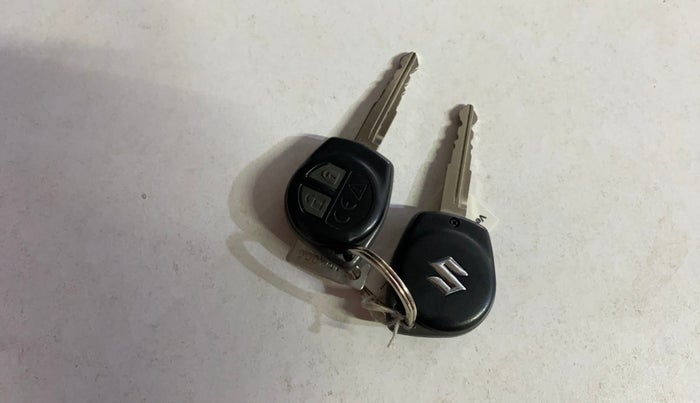 2023 Maruti Baleno SIGMA PETROL 1.2, Petrol, Manual, 24,437 km, Key Close Up