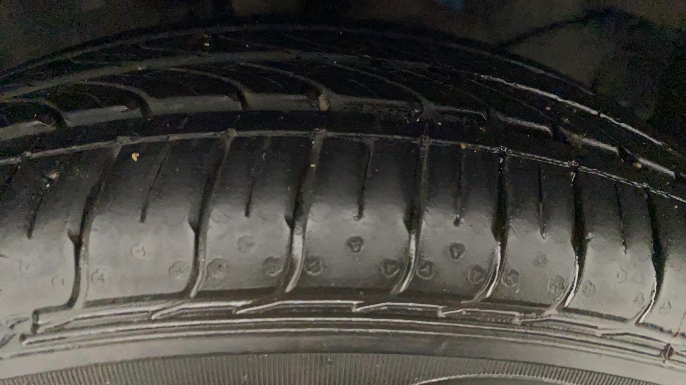 2012 Honda Brio S MT, Petrol, Manual, 54,904 km, Left Front Tyre Tread