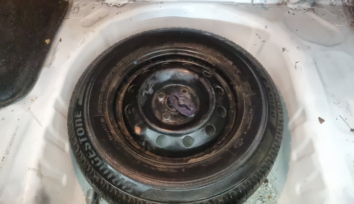 2019 Maruti Dzire VXI, Petrol, Manual, 32,903 km, Spare Tyre