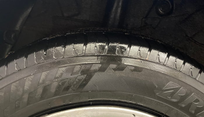 2016 Hyundai Grand i10 MAGNA 1.1 CRDI, Diesel, Manual, 95,639 km, Right Rear Tyre Tread