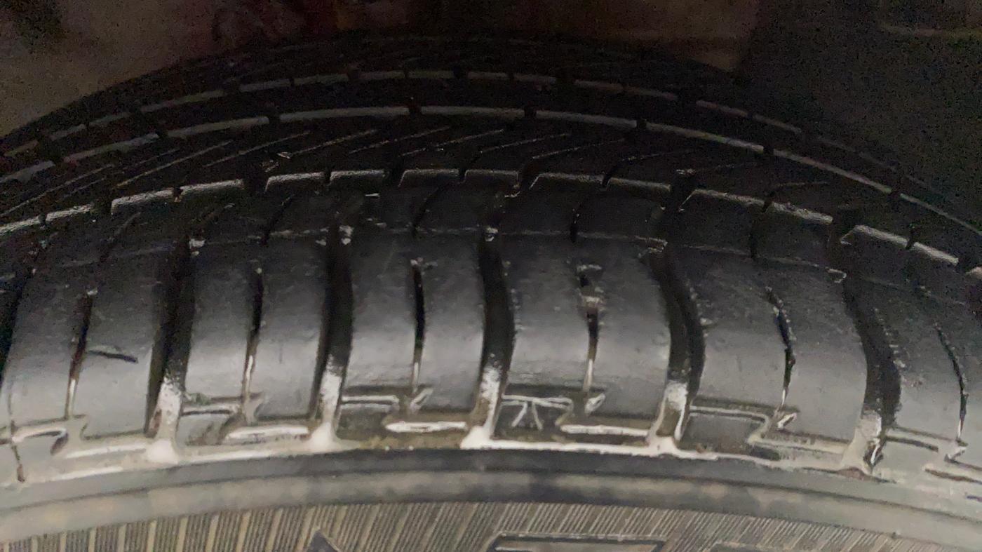 2015 Hyundai Elite i20 ASTA 1.2, Petrol, Manual, 67,007 km, Right Front Tyre Tread