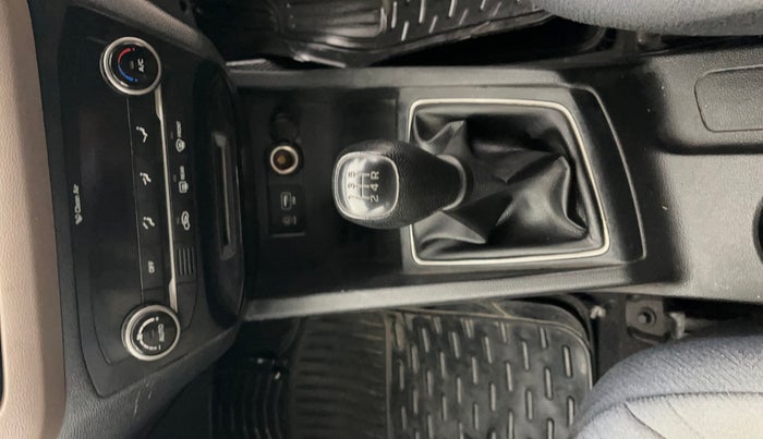 2016 Hyundai Elite i20 SPORTZ 1.2, Petrol, Manual, 27,637 km, Gear Lever