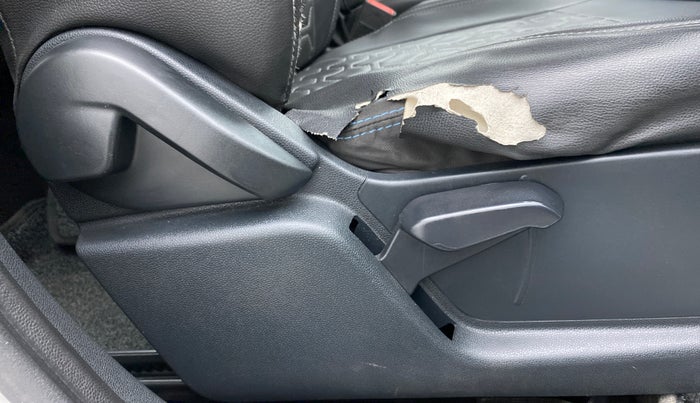 2018 Ford Ecosport 1.5 TITANIUM SIGNATURE TI VCT (SUNROOF), Petrol, Manual, 79,134 km, Driver Side Adjustment Panel