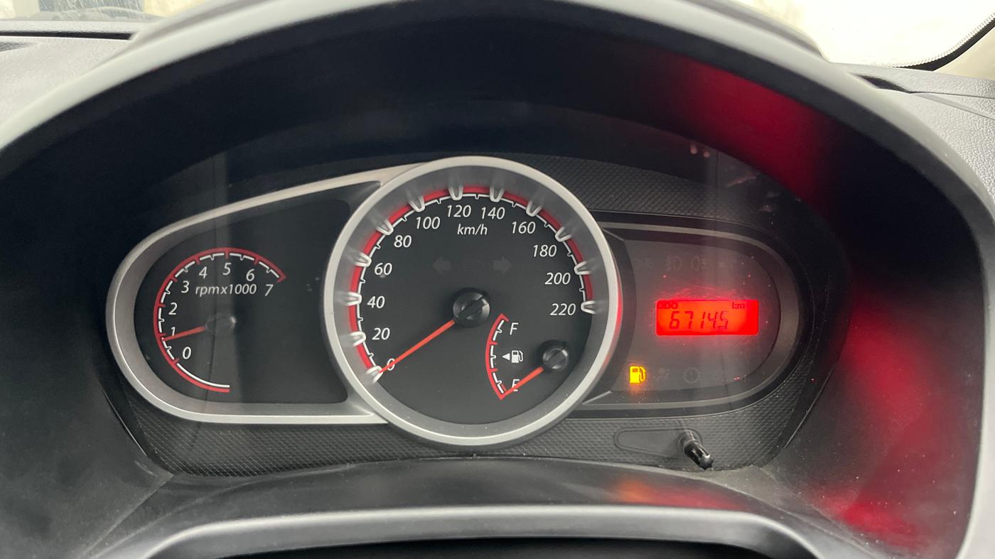 2015 Ford Figo TITANIUM 1.2 PETROL, Petrol, Manual, 67,115 km, Odometer Image
