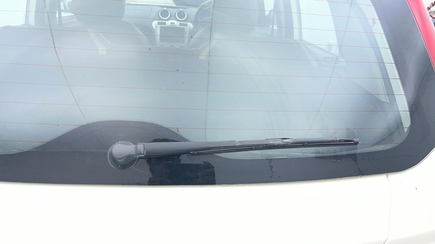 2015 Ford Figo TITANIUM 1.2 PETROL, Petrol, Manual, 67,115 km, Rear Wiper