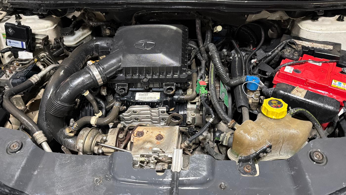 2018 Tata NEXON XM PETROL, CNG, Manual, 76,800 km, Engine View