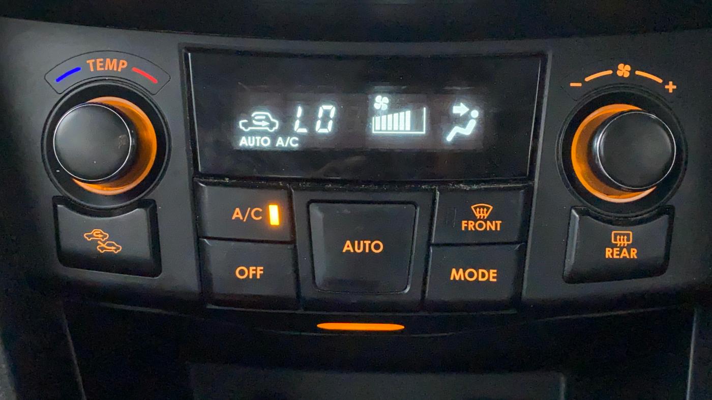 2014 Maruti Swift ZXI D, Petrol, Manual, 43,783 km, Automatic Climate Control