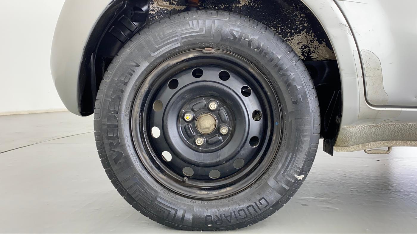 2013 Maruti Ritz VXI, Petrol, Manual, 61,753 km, Right Rear Wheel