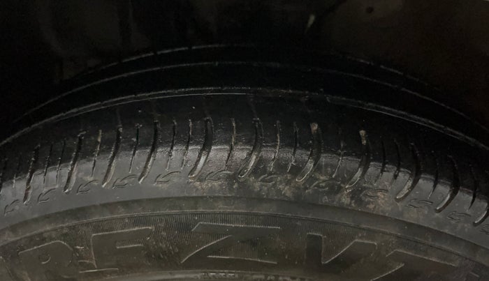 2022 Maruti New Wagon-R VXI CNG 1.0, CNG, Manual, 23,371 km, Left Front Tyre Tread
