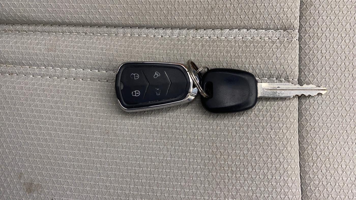 2021 Maruti Alto LXI, Petrol, Manual, 67,805 km, Key Close Up