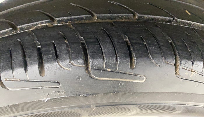 2021 Maruti Alto LXI, Petrol, Manual, 67,805 km, Right Rear Tyre Tread