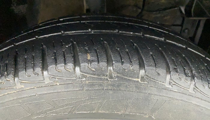 2019 Maruti Vitara Brezza VDI, Diesel, Manual, 51,765 km, Right Front Tyre Tread