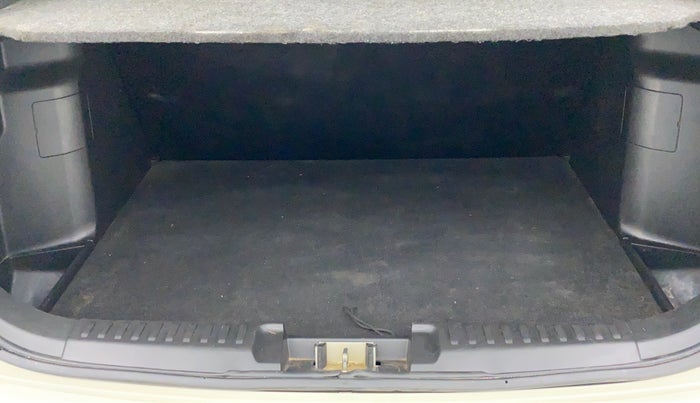 2019 Maruti Vitara Brezza VDI, Diesel, Manual, 51,765 km, Boot Inside