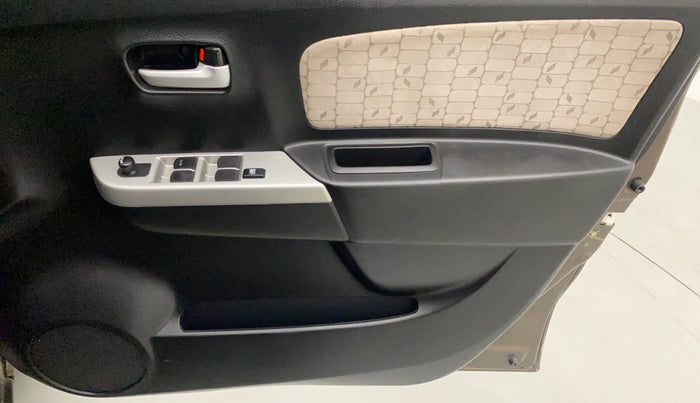 2015 Maruti Wagon R 1.0 VXI, Petrol, Manual, 45,999 km, Driver Side Door Panels Control
