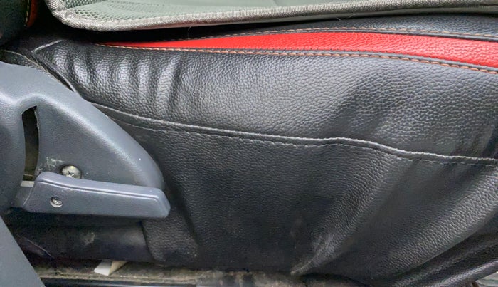 2019 Maruti Alto 800 LXI, Petrol, Manual, 23,204 km, Driver Side Adjustment Panel