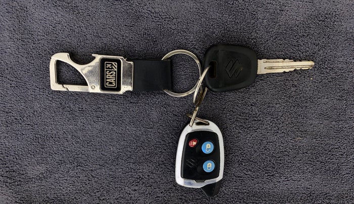 2019 Maruti Alto 800 LXI, Petrol, Manual, 23,204 km, Key Close Up