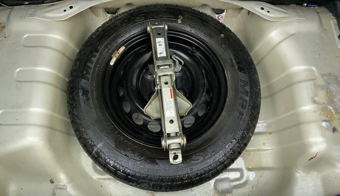 2019 Maruti Alto 800 LXI, Petrol, Manual, 23,204 km, Spare Tyre