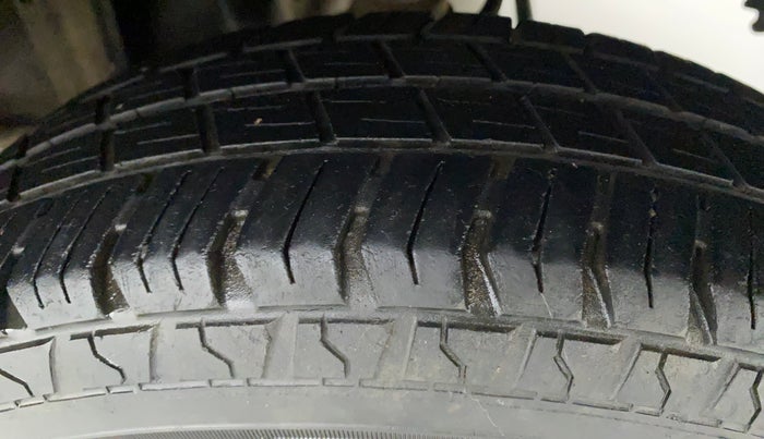 2019 Maruti Alto 800 LXI, Petrol, Manual, 23,204 km, Left Rear Tyre Tread