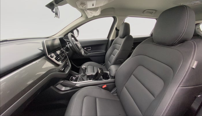 2019 Tata Harrier XZ DARK EDITION, Diesel, Manual, 6,397 km, Right Side Front Door Cabin