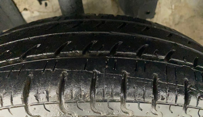 2017 Renault Kwid RXT 0.8, Petrol, Manual, 34,424 km, Left Front Tyre Tread