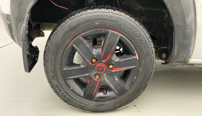 2017 Renault Kwid RXT 0.8, Petrol, Manual, 34,424 km, Right Rear Wheel