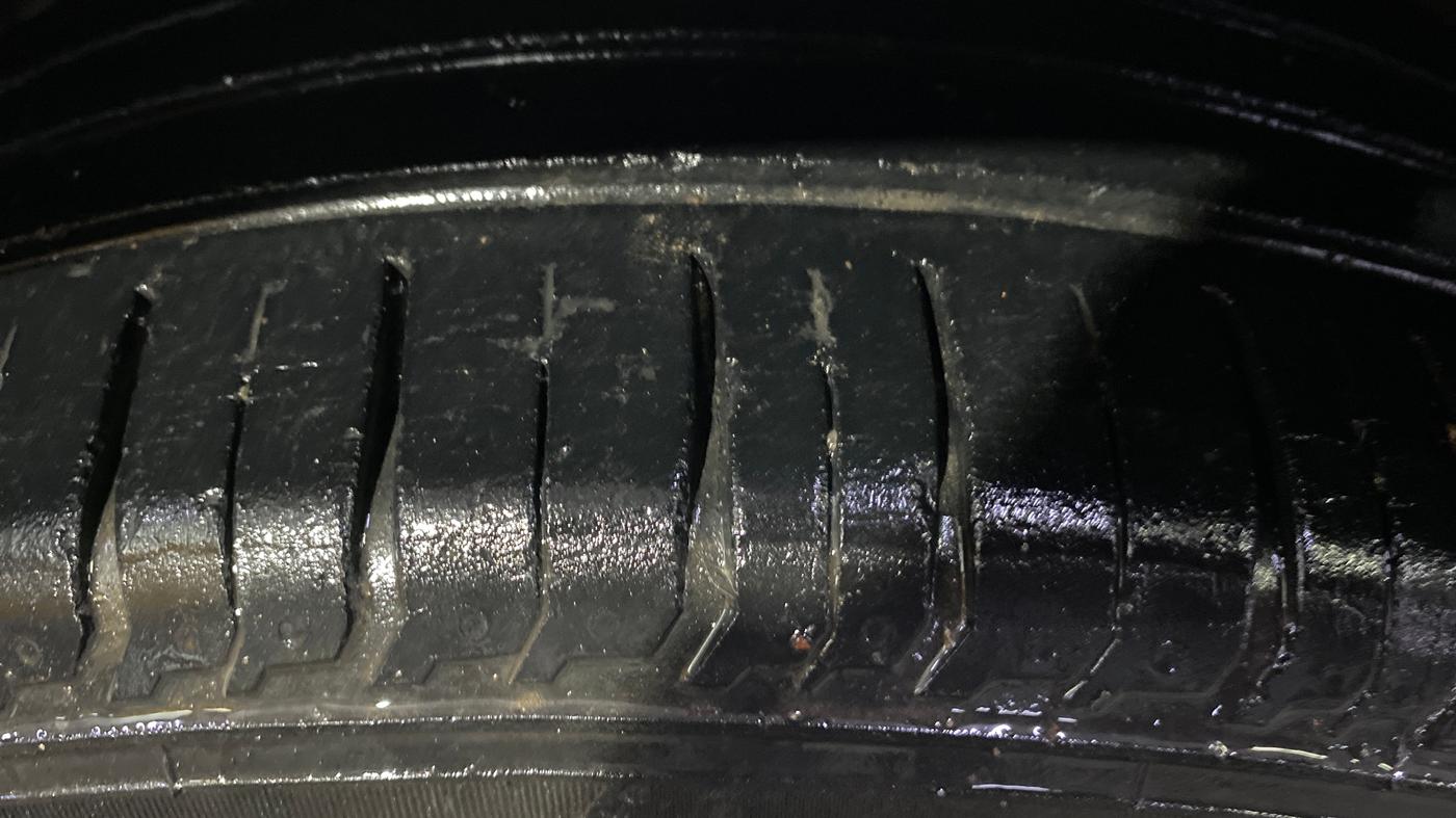 2015 Hyundai Verna 1.6 VTVT S, Petrol, Manual, 66,673 km, Left Front Tyre Tread