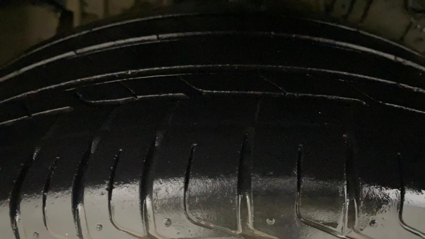 2021 Tata NEXON XZA PLUS PETROL, Petrol, Automatic, 54,455 km, Right Rear Tyre Tread