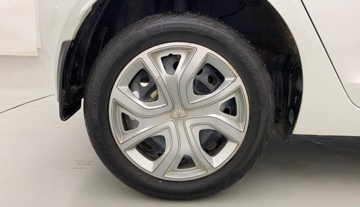2022 Tata ALTROZ XM PLUS DIESEL, Diesel, Manual, 17,335 km, Right Rear Wheel