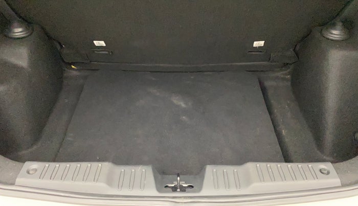 2022 Tata ALTROZ XM PLUS DIESEL, Diesel, Manual, 17,335 km, Boot Inside