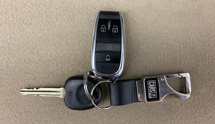 2010 Hyundai i10 MAGNA 1.2, Petrol, Manual, 48,124 km, Key Close Up